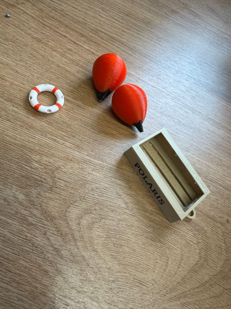 Fish boxes and small pieces for model boat